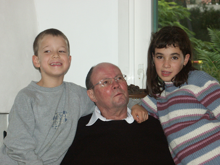 2003-10 004.jpg - DCF 1.0